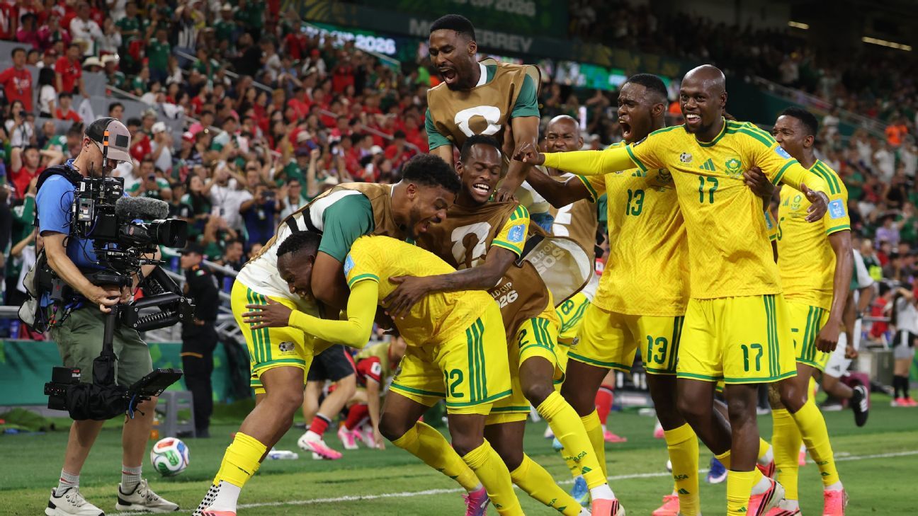 Maseko Sends South Africa Into World Cup Round of 32
